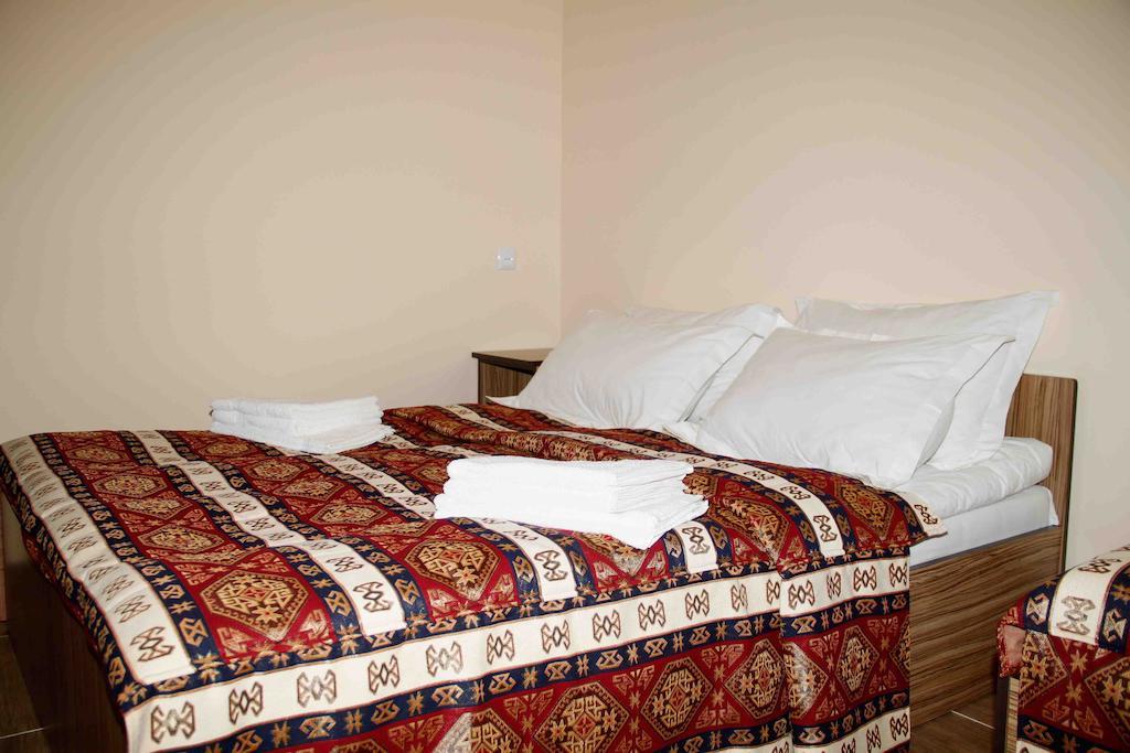 Zanger Hotel Goris Room photo